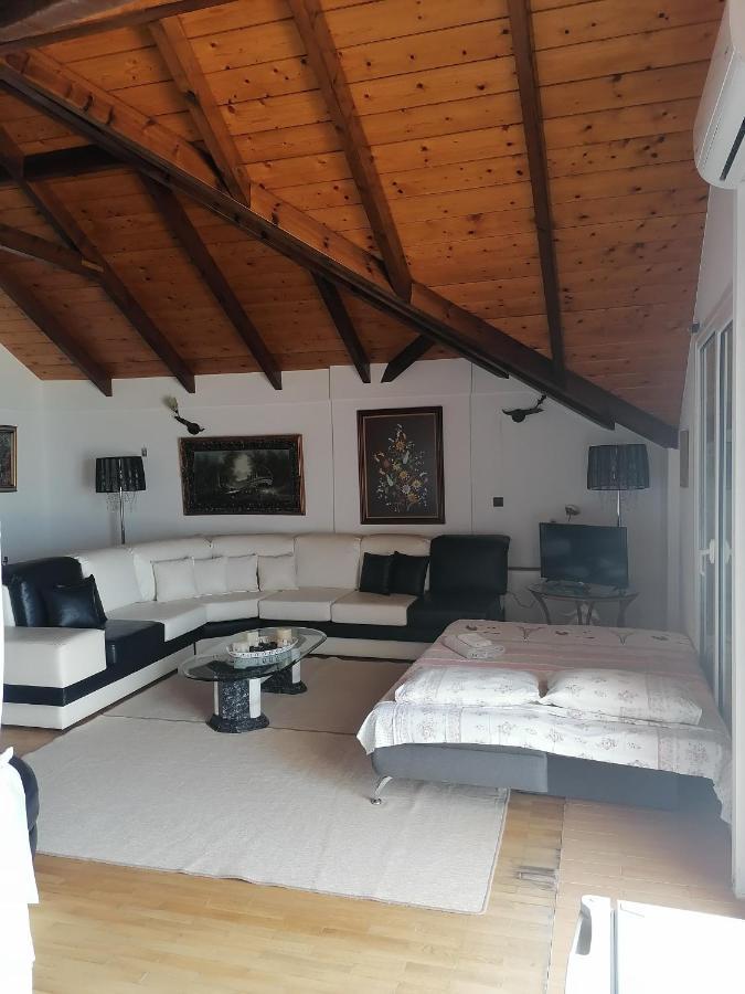 Suite In Front Of The Sea Nea Thesi Exterior foto